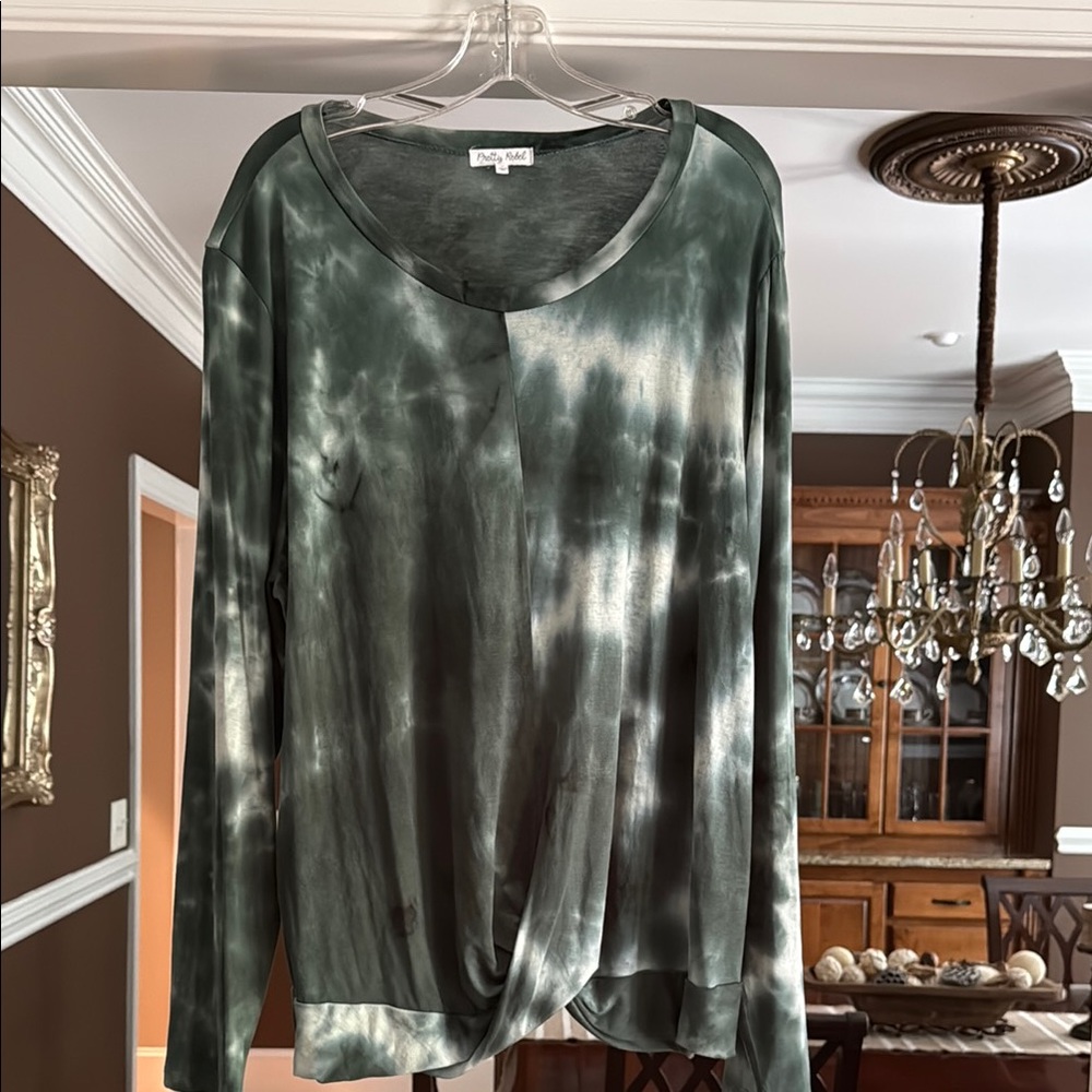 NWOT. Green and White Relaxed Twist Wrap Front Blouse